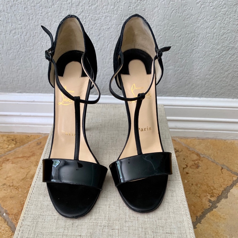 Exquisite Christian Louboutin high sandals